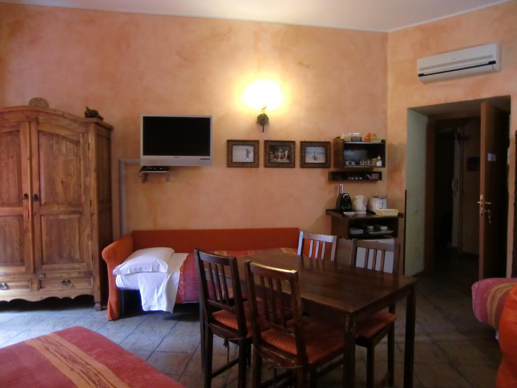 רומא Momi Bed And Breakfast חדר תמונה