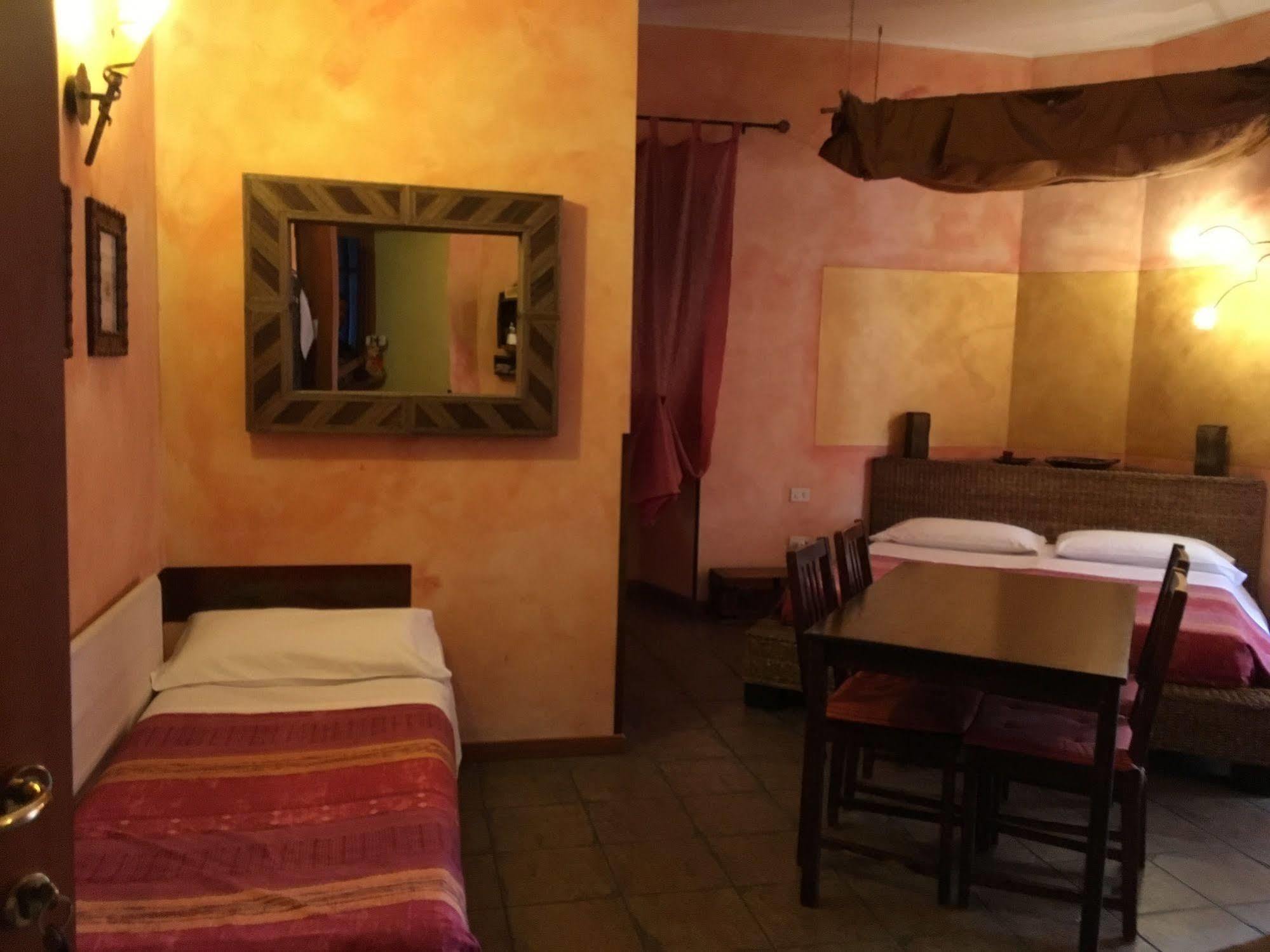 רומא Momi Bed And Breakfast מראה חיצוני תמונה